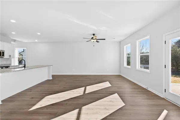$2,100 | 548 Madison Street, Commerce, GA 30529