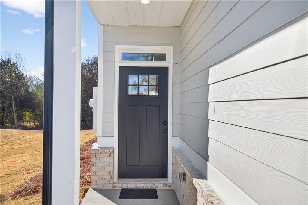 548 Madison Street Commerce, GA 30529 - Photo 2 of 41