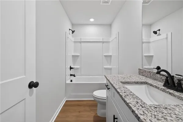 $2,100 | 548 Madison Street, Commerce, GA 30529