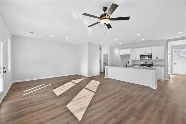 $2,100 | 548 Madison Street, Commerce, GA 30529