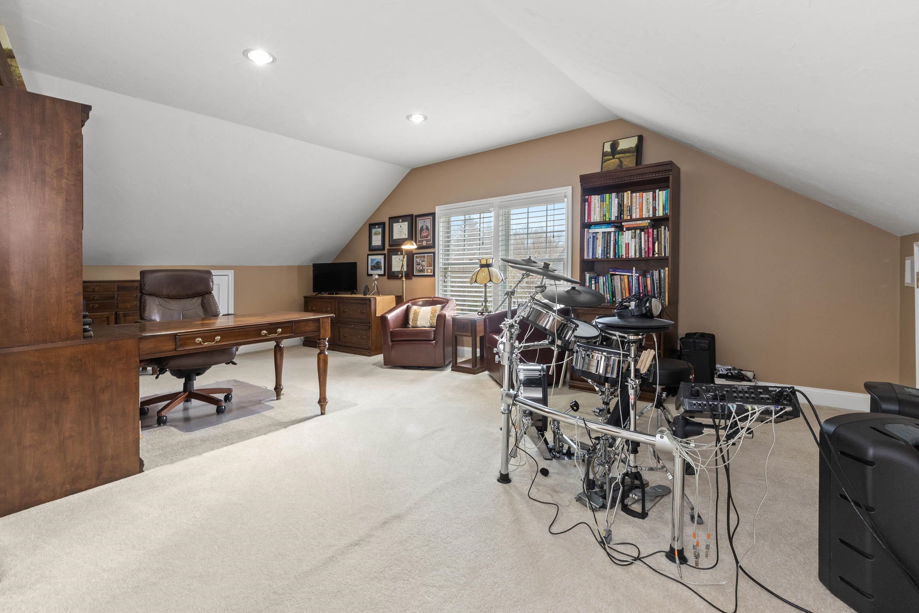 3 Dearborn Brook Circle Exeter, NH 03833 - Photo 33 of 40 Gallery Image 33