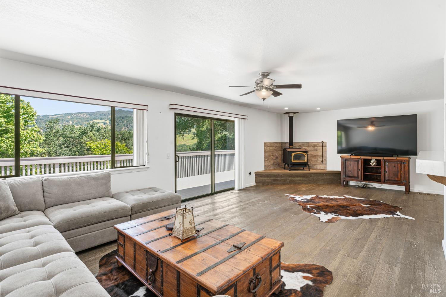 800 Riverside Drive Ukiah, CA 95482 - Photo 3 of 49