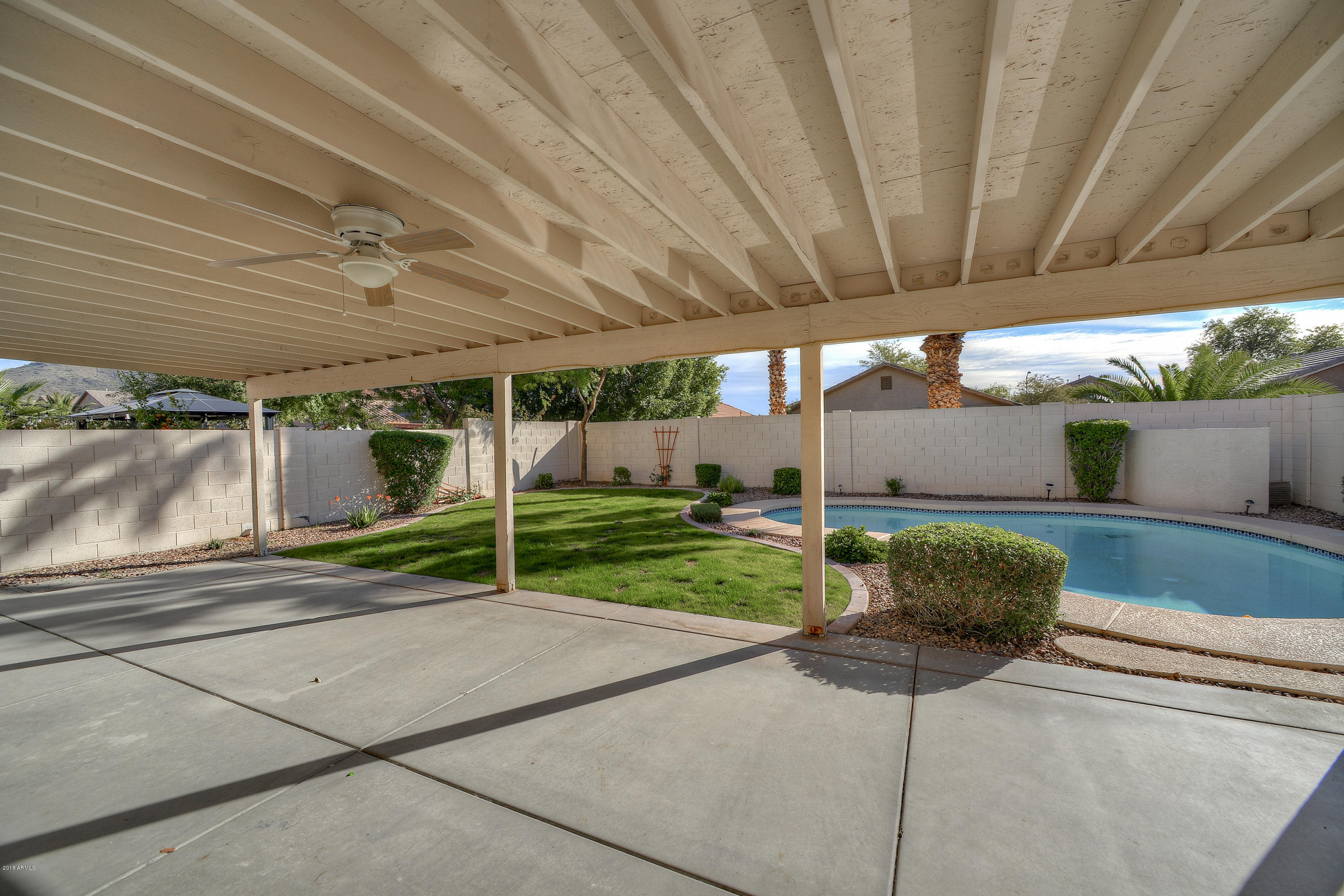 6797 West Rowel Road Peoria, AZ 85383 - Photo 3 of 23 Covered patio