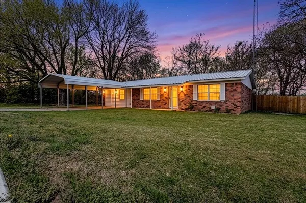 $199,000 | 265 South Fm 271, Bonham, TX 75418