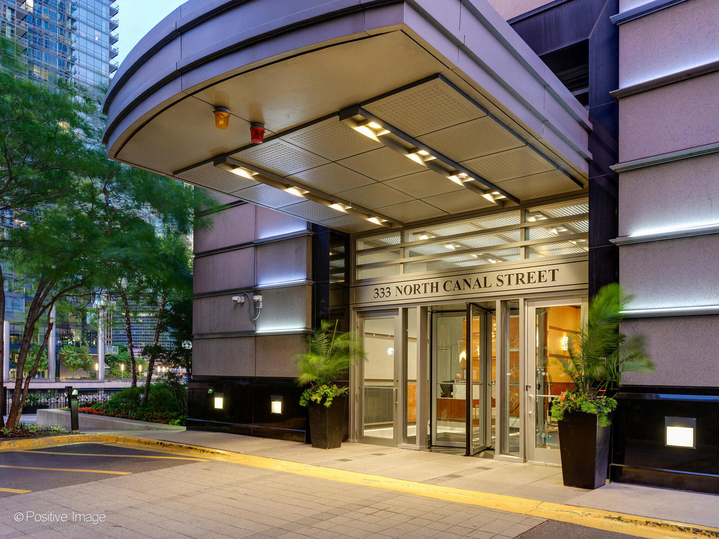 333 North Canal Street, Unit 2003 Chicago, IL 60606 - Photo 2 of 31 a view of a building with a street