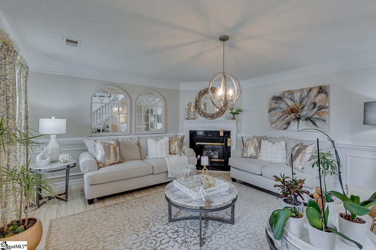 402 Chartwell Drive Greer, SC 29650 - Photo 5 of 36