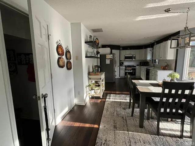 $2,000 | 10824 Millstone Drive, Fort Wayne, IN 46818