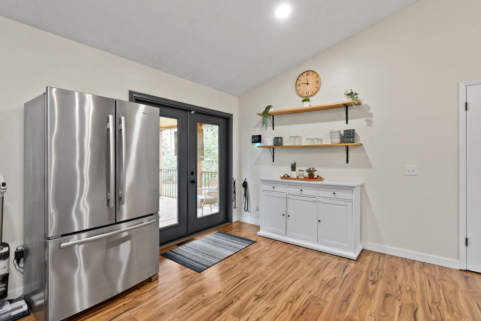 4415 31st Street Bettendorf, IA 52722 - Photo 9 of 36