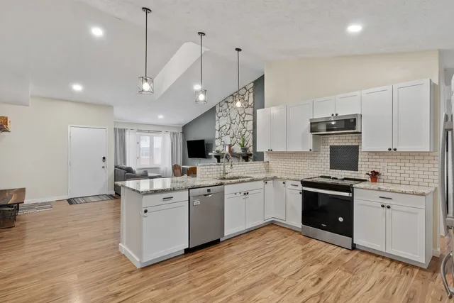 $305,000 | 4415 31st Street, Bettendorf, IA 52722