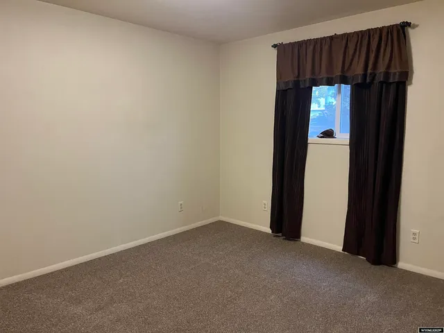 $305,000 | 2058 West Basin Court, Wheatland, WY 82201