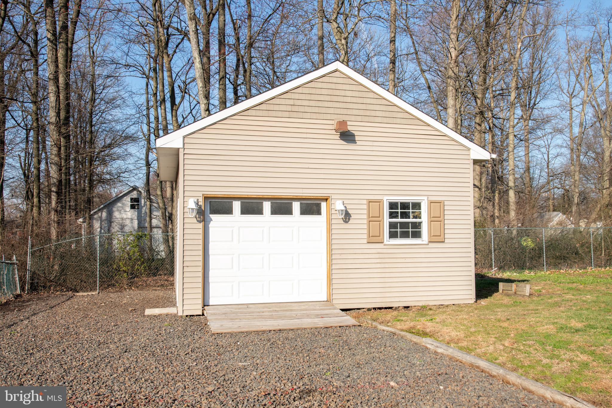 1246 Lavender Road Bensalem, PA 19020 - Photo 26 of 38 Gallery Image 26