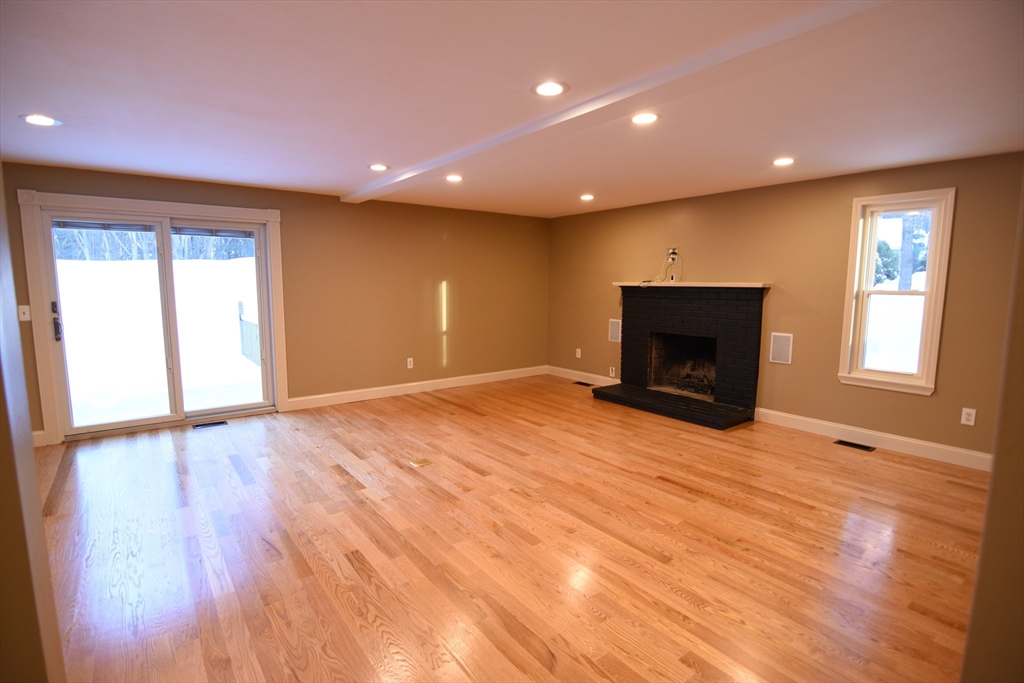 82 Paine Street Bellingham, MA 02019 - Photo 12 of 42