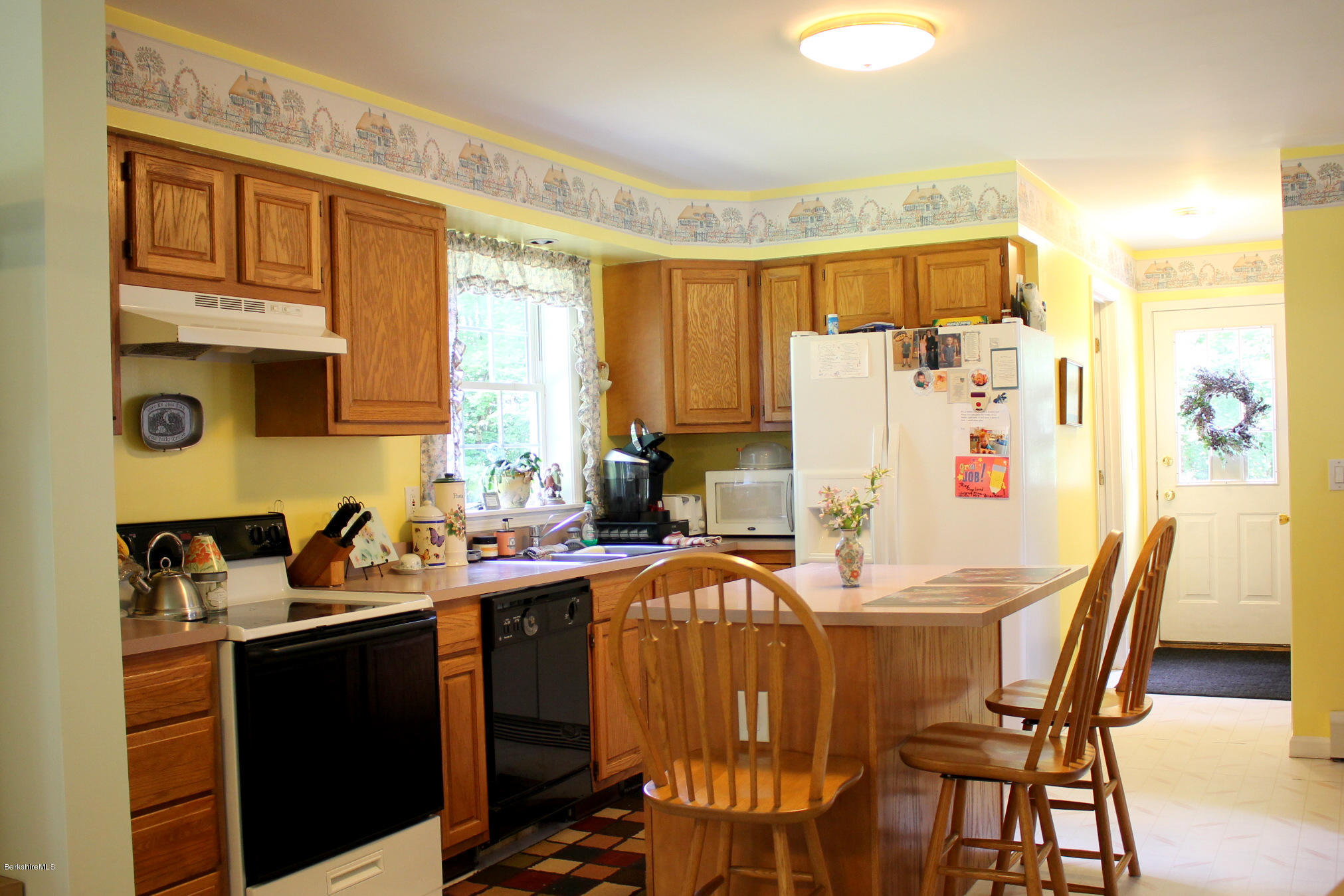 1006 West Center Road Otis, MA 01253 - Photo 3 of 22 a dining room with furniture and window