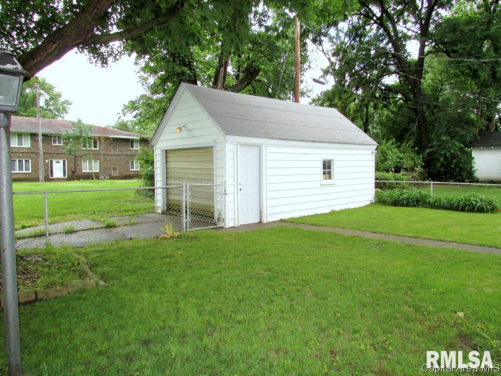 304 South Park Avenue Springfield, IL 62704 - Photo 13 of 16
