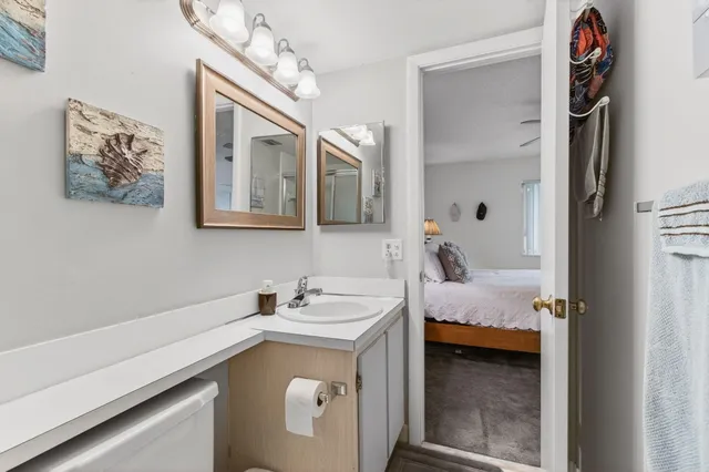 $145,000 | 405 Pine Glen Lane, Unit D2, Greenacres, FL 33463