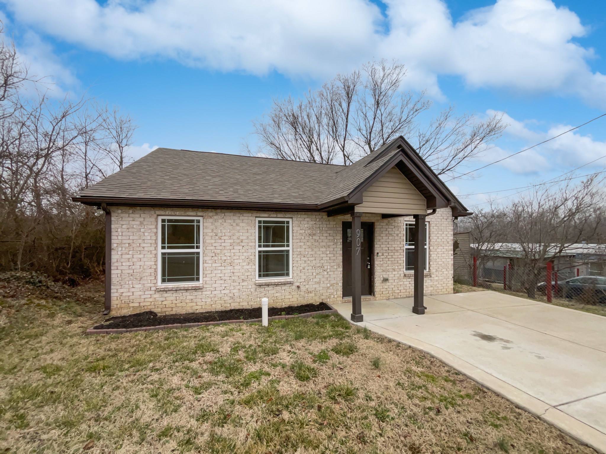 907 East 16th Avenue Springfield, TN 37172 - Photo 2 of 17