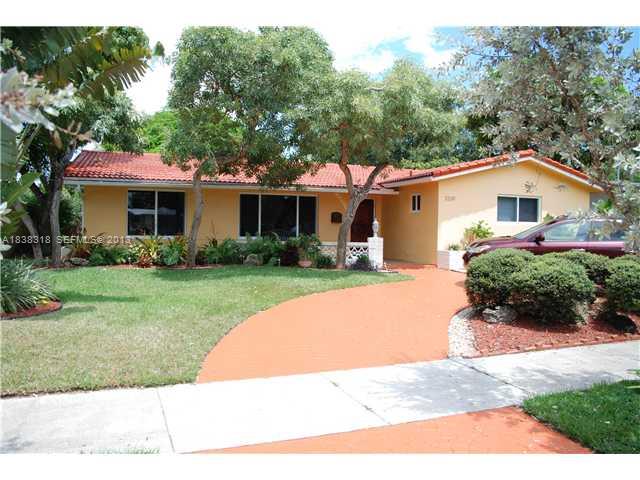 3339 West Park Road Hollywood, FL 33021 - Photo 1 of 15 a view of a house with a yard