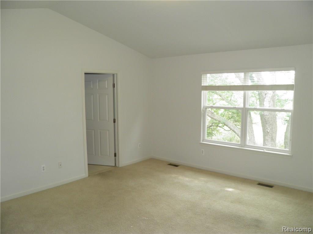 3237 Everett Drive Rochester Hills, MI 48307 - Photo 24 of 34