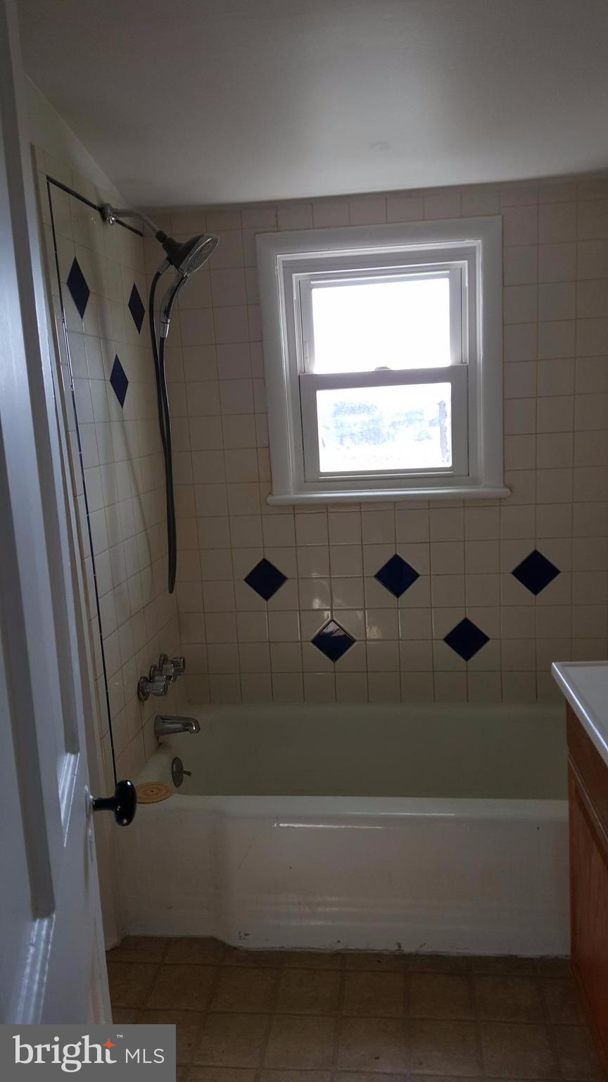 3714 Reliance Road Middletown, VA 22645 - Photo 14 of 24 Bath