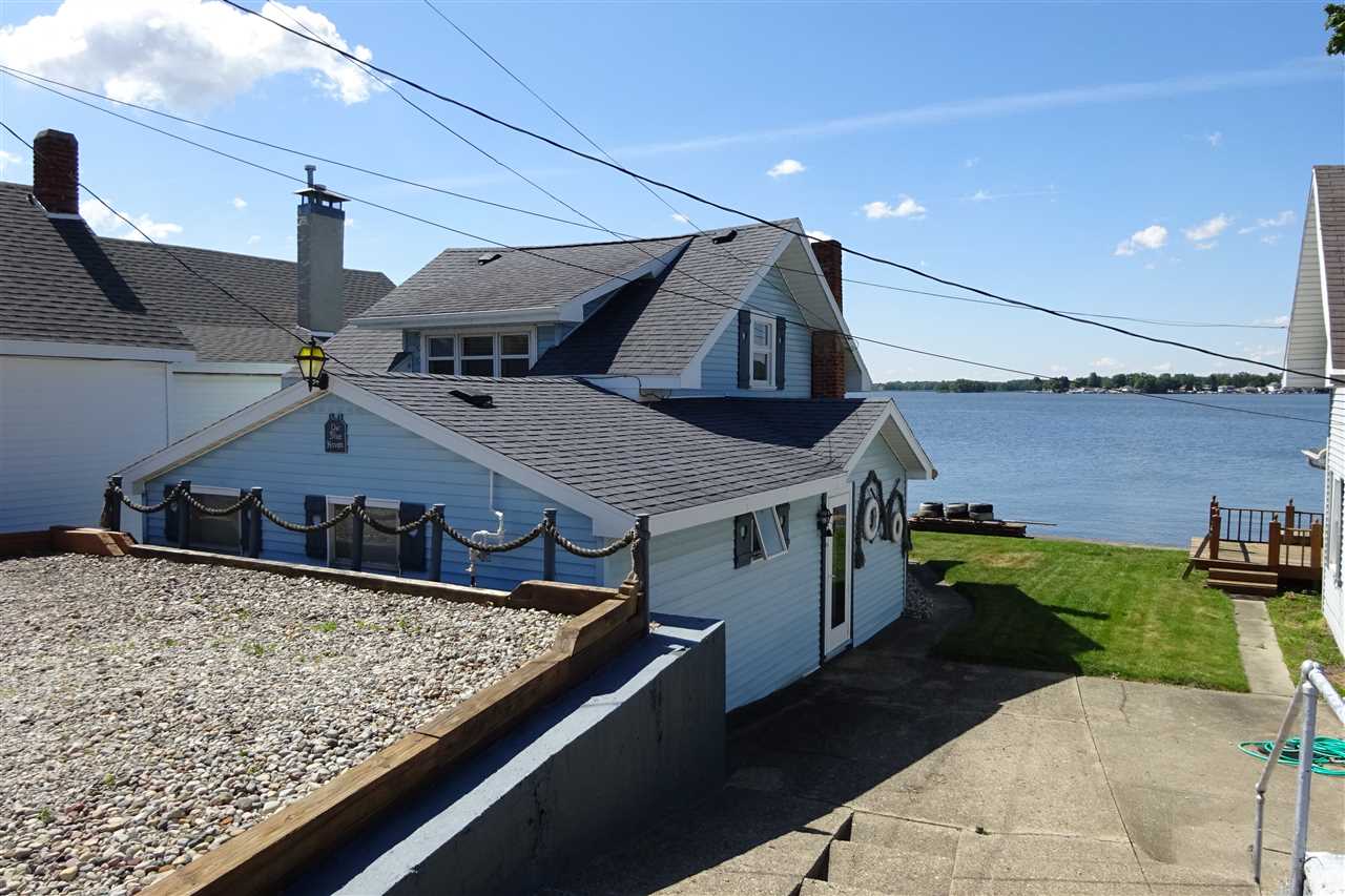 2503 Barrett Road Rochester, IN 46975 - Photo 2 of 33