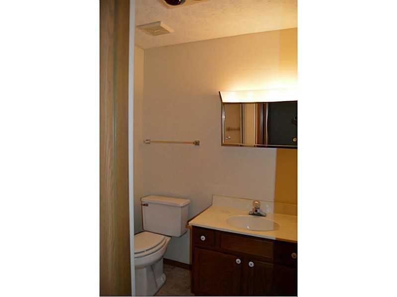 1129 Armsgate Road, Unit 135 Springfield, OH 45503 - Photo 7 of 10