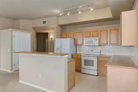 $260,000 | 15475 Andrews Drive, Unit 412, Denver, CO 80239