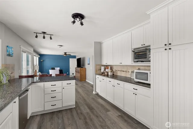 $819,900 | 160 Scenic Ridge Drive, Chehalis, WA 98532