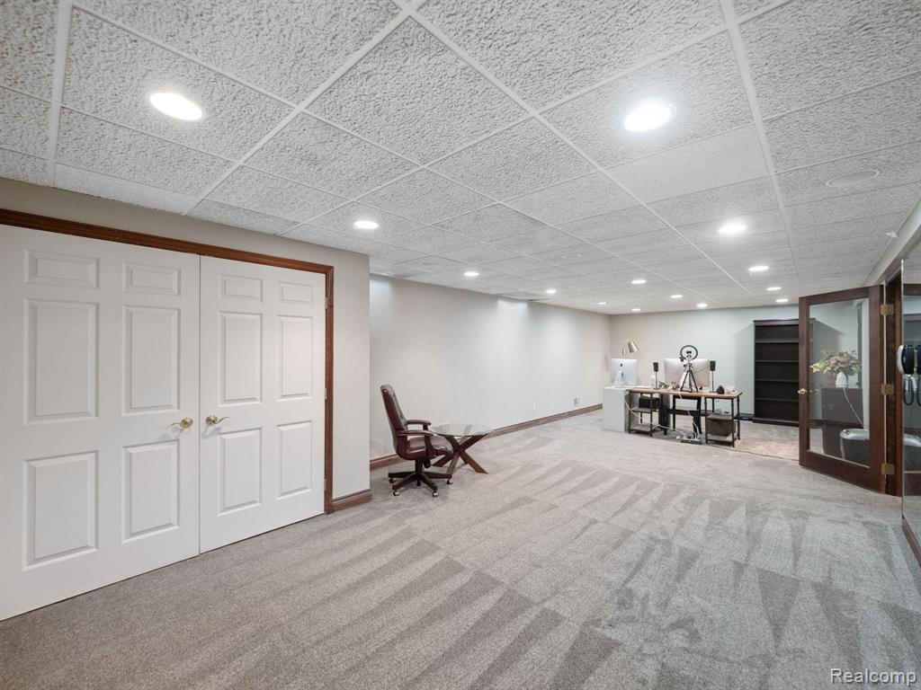 3652 Walnut Brook Drive Rochester Hills, MI 48309 - Photo 37 of 46