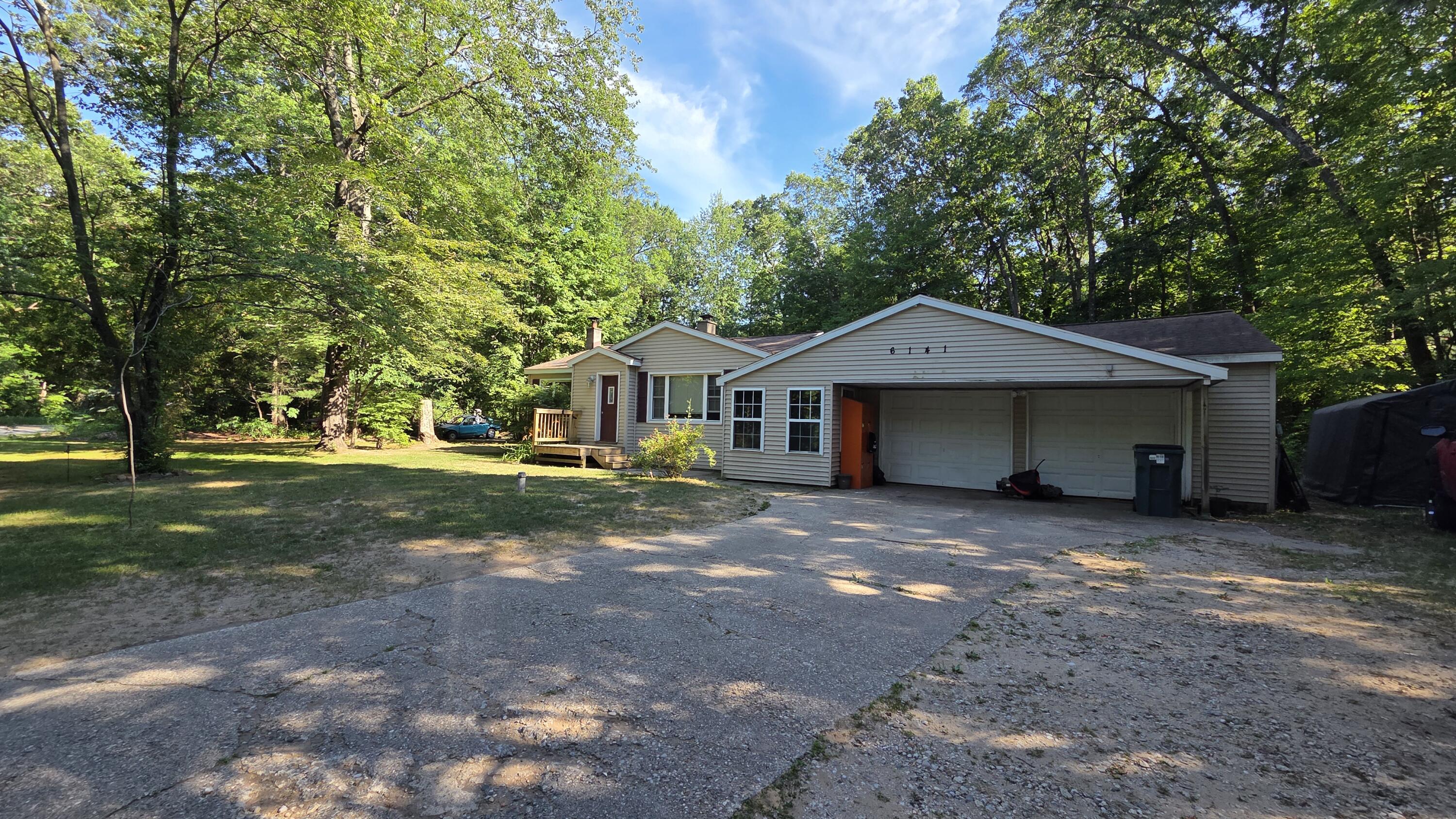 6141 Bell Road Whitehall, MI 49461 - Photo 3 of 33 Front