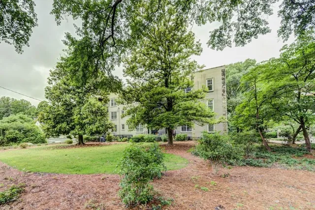 $2,400 | 28 Collier Road Northwest, Unit 11, Atlanta, GA 30309