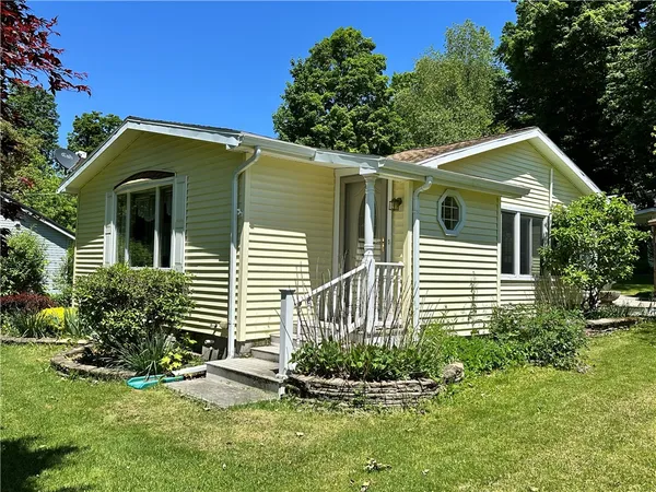 $279,000 | 3849 Perry Avenue, Unit 3849, Castile, NY 14549