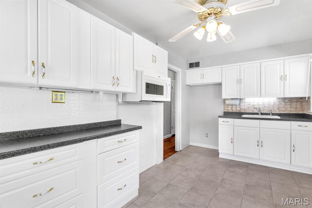 3516 Elm Point Road St. Charles, MO 63301 - Photo 14 of 22