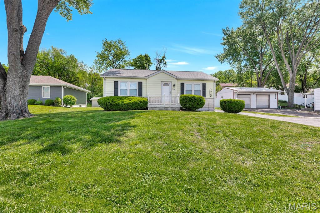 3516 Elm Point Road St. Charles, MO 63301 - Photo 2 of 22