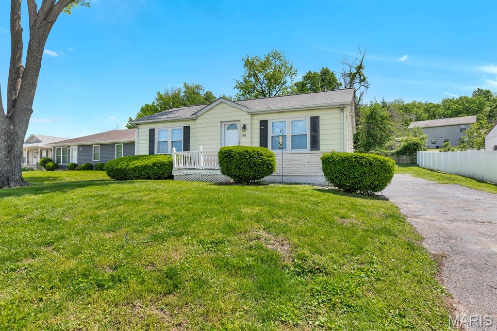 3516 Elm Point Road St. Charles, MO 63301 - Photo 3 of 22