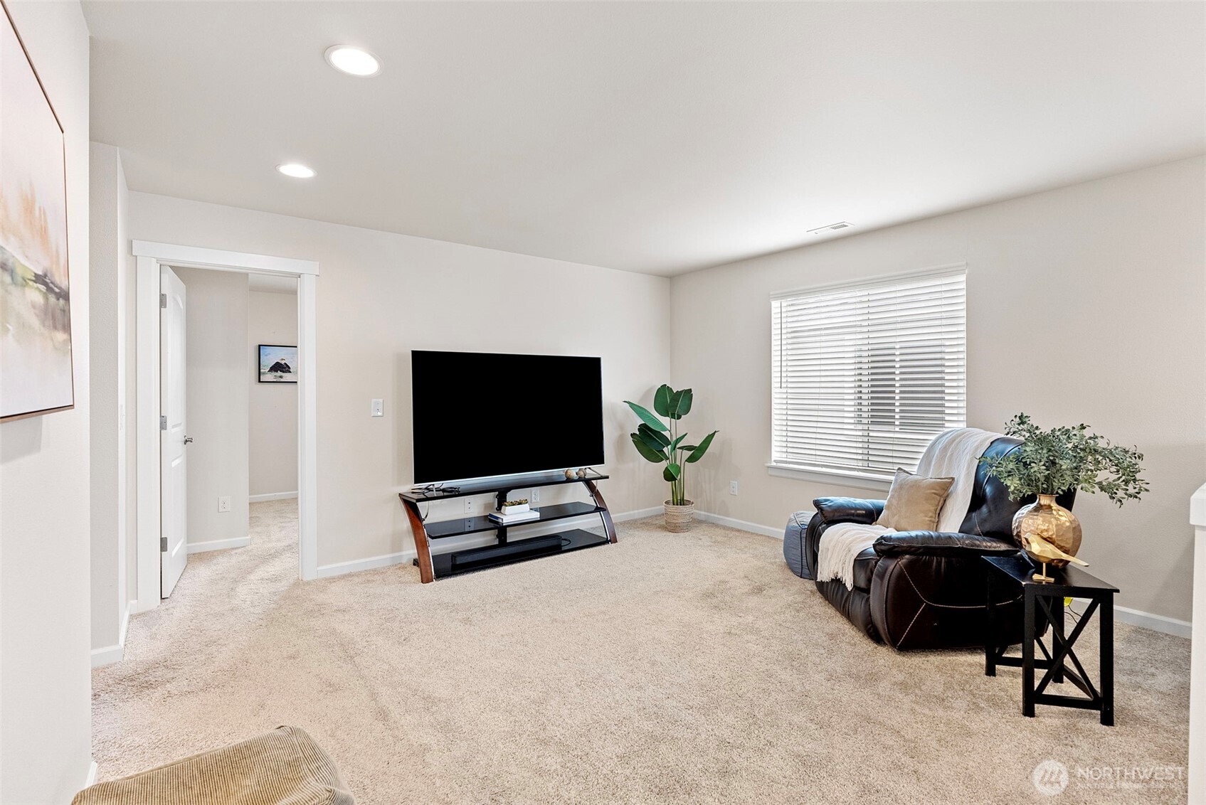 4352 Andasio Loop Southeast Port Orchard, WA 98366 - Photo 21 of 27 Gallery Image 21