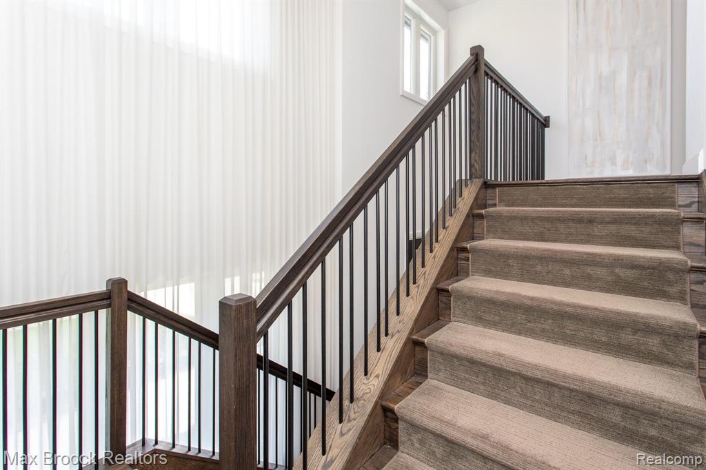 25925 York Road Royal Oak, MI 48067 - Photo 47 of 88