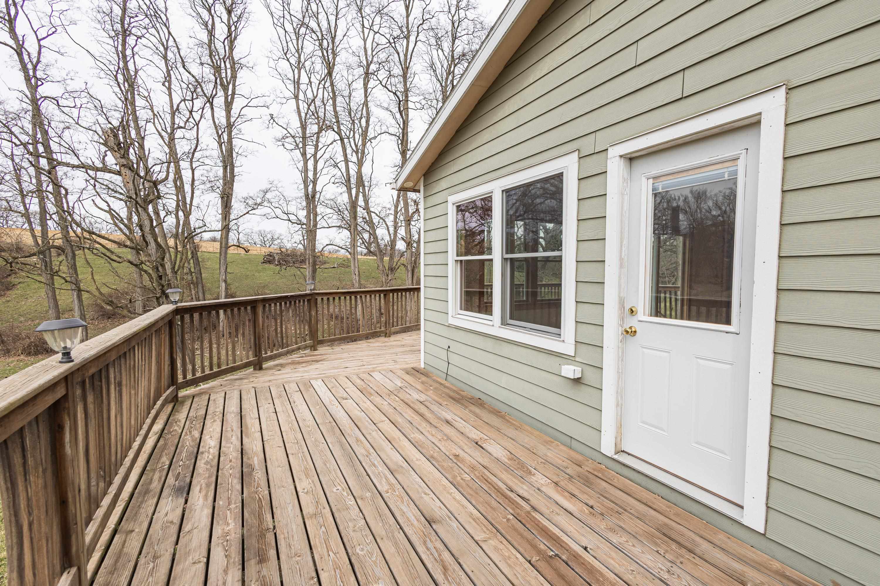 13800 West Valley Road East Dubuque, IL 61025 - Photo 28 of 43