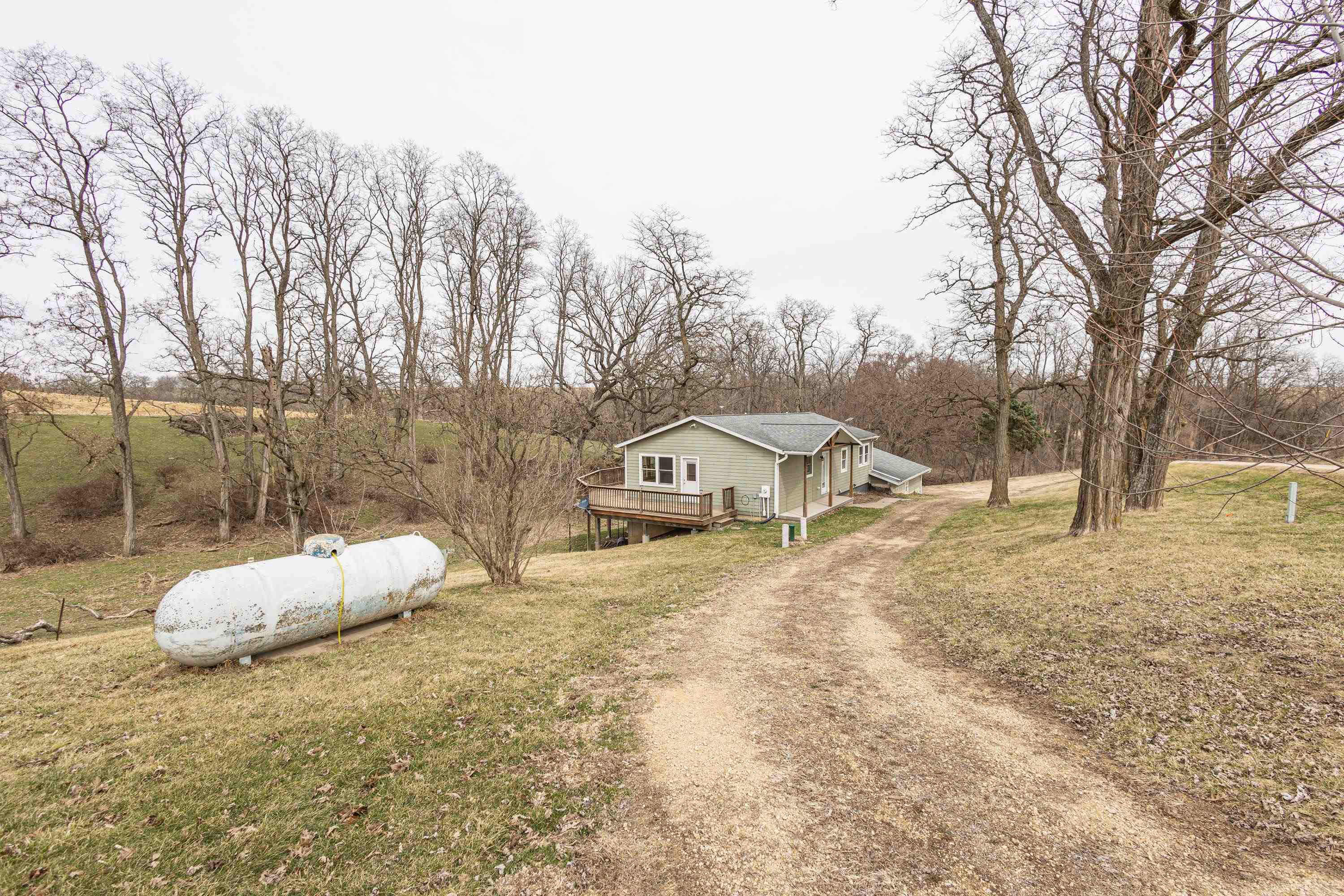 13800 West Valley Road East Dubuque, IL 61025 - Photo 35 of 43