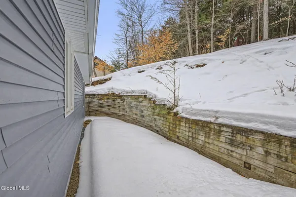 $799,900 | 2018 South Shore Road, Day, NY 12835