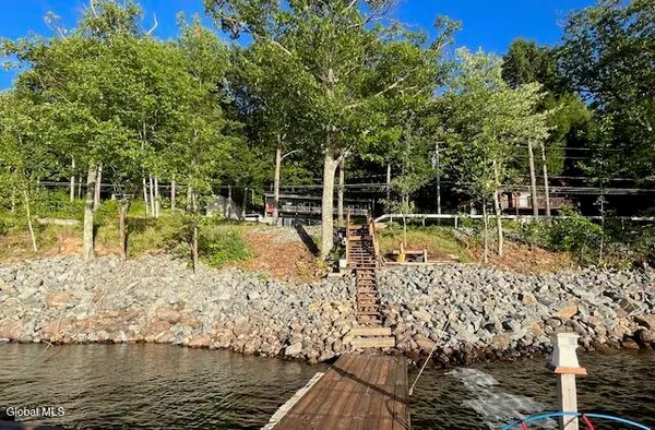 $799,900 | 2018 South Shore Road, Day, NY 12835