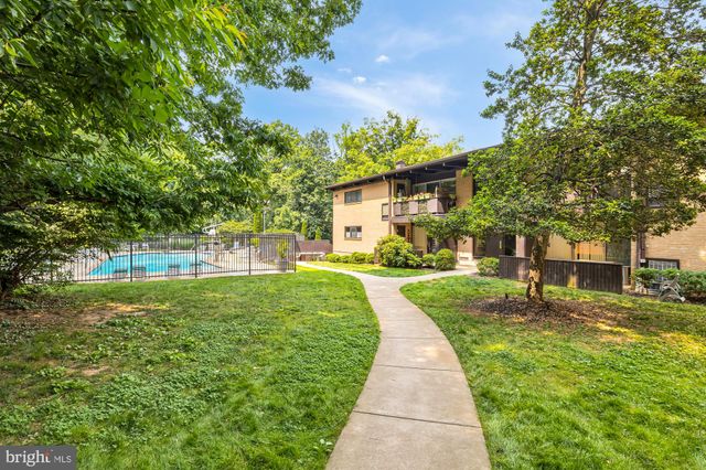 $360,000 | 7829 Enola Street, Unit 202, McLean, VA 22102