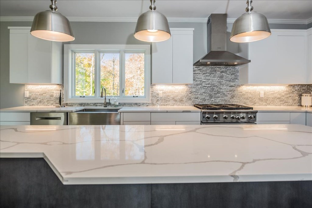 5 Mckendry Lane Canton, MA 02021 - Photo 7 of 30