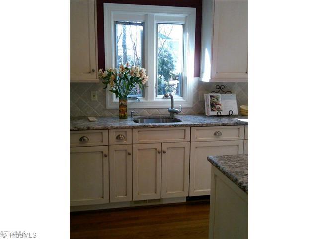 603 Hobbs Road Greensboro, NC 27403 - Photo 3 of 16 Kitchen.
