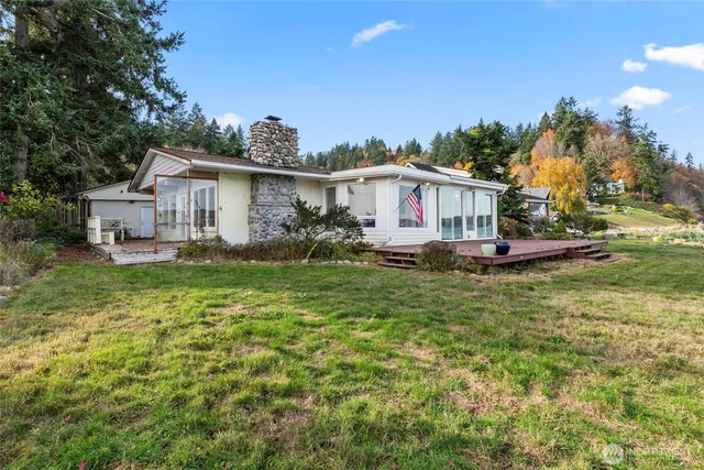 $889,000 | 13277 Shoreline Drive Southeast, Olalla, WA 98359