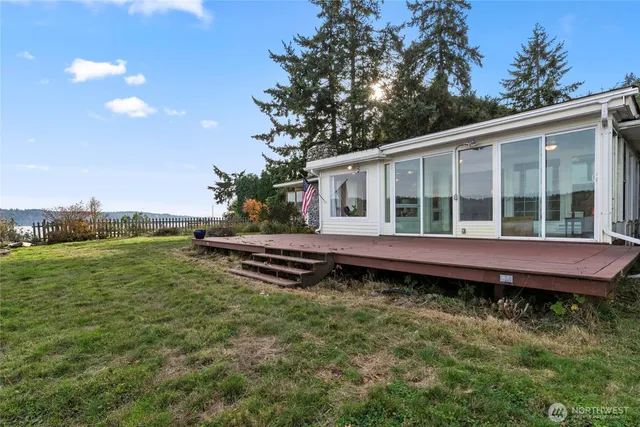 $889,000 | 13277 Shoreline Drive Southeast, Olalla, WA 98359