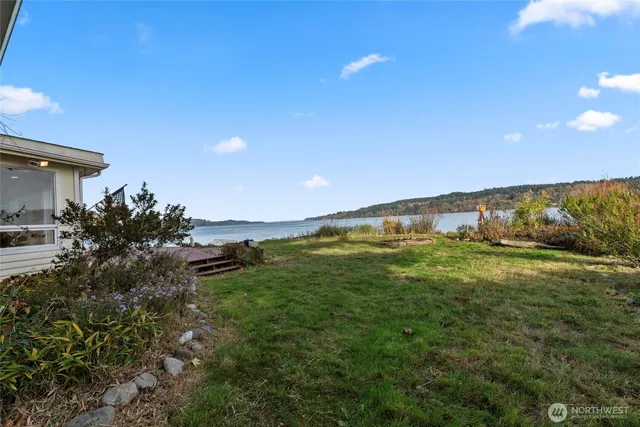 $889,000 | 13277 Shoreline Drive Southeast, Olalla, WA 98359