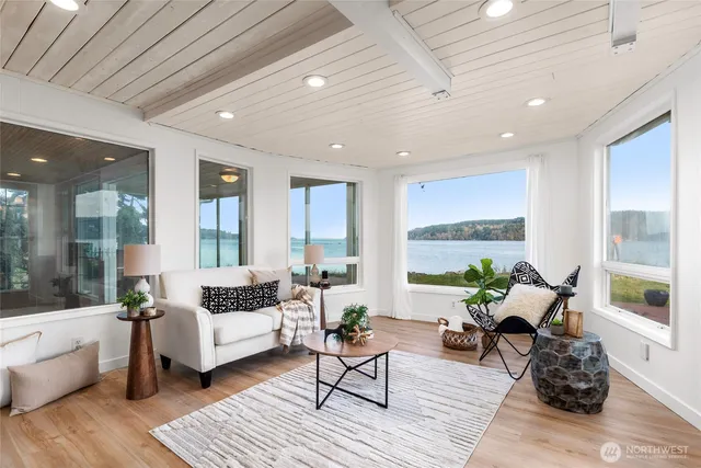 $889,000 | 13277 Shoreline Drive Southeast, Olalla, WA 98359