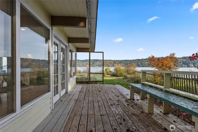 $889,000 | 13277 Shoreline Drive Southeast, Olalla, WA 98359