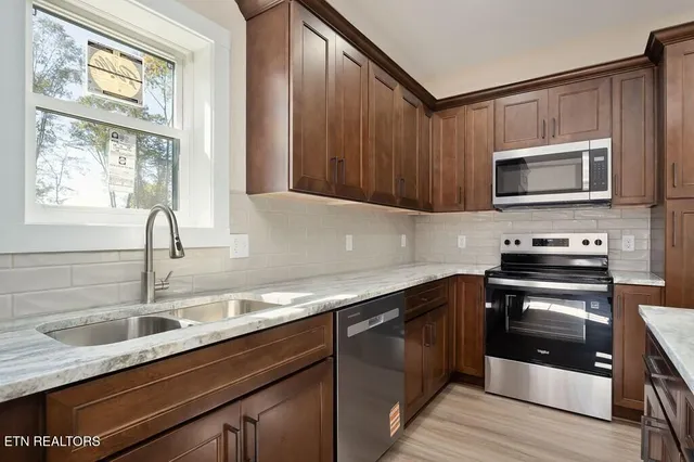 $345,900 | 599 Hutchins Bend Road, Sparta, TN 38583