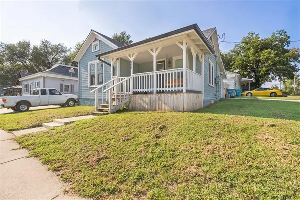 $159,900 | 900 Walnut Avenue, Osawatomie, KS 66064